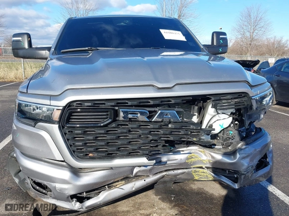 2025 Ram 1500 Big Horn with VIN 1C6RRFFG8SN514034, listed as a IAAI auction lot 41080475 with 5,322 mi miles. Bid and sale history available at carsss.com. Image 6.