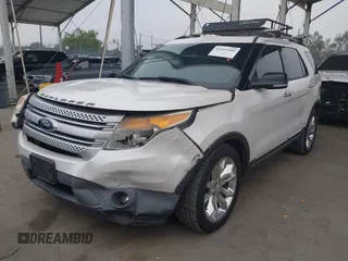 2014 Ford Explorer XLT z VIN 1FM5K7D88EGA03585, wystawiony jako IAAI lot #42443289 z przebiegiem 186 194 mil mil oraz . Historia ofert i sprzedaży dostępna na DreamBid. Obrazek 2.