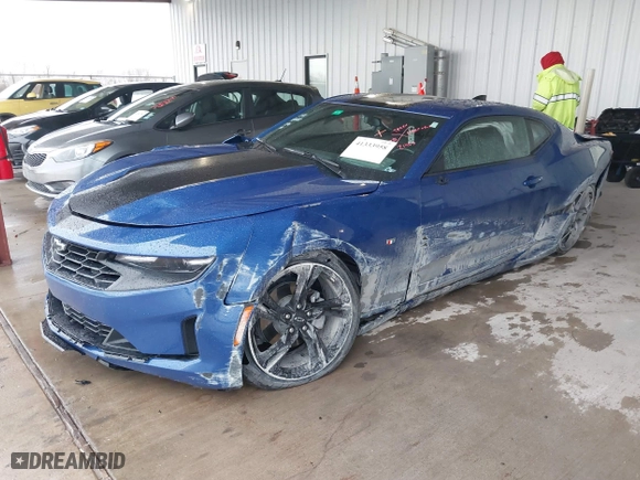 2022 Chevrolet Camaro 1LT with VIN 1G1FB1RX4N0124119, listed as a IAAI auction lot 41333958 with 1 mi miles. Bid and sale history available at carsss.com. Image 17.