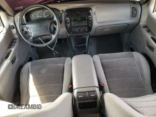 2000 Ford Explorer XLT z VIN 1FMZU73E9YZC08330, wystawiony jako Copart lot #50385865 z przebiegiem 157 065 mil mil oraz Szkoda całkowita • Salvage title. Historia ofert i sprzedaży dostępna na DreamBid. Obrazek 8.
