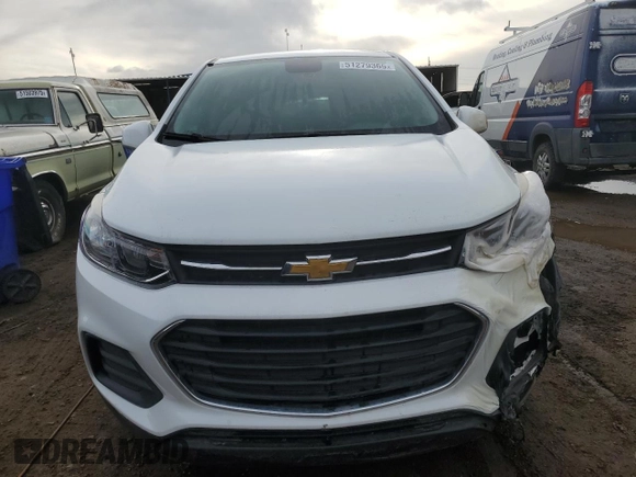 2021 Chevrolet Trax LS z VIN KL7CJKSB1MB312761, wystawiony jako Copart lot #51279365 z przebiegiem 63 098 mil mil oraz Szkoda całkowita • Salvage title. Historia ofert i sprzedaży dostępna na DreamBid. Obrazek 5.