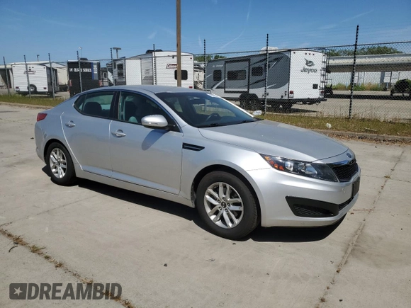 2011 Kia Optima LX with VIN KNAGM4A71B5170005, listed as a Copart auction lot 54307055 with 31,047 mi miles and Salvage Title. Bid and sale history available at carsss.com. Image 4.