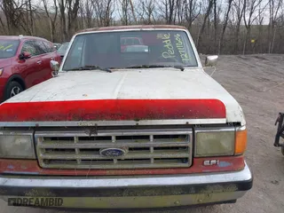1988 Ford 1/2 Ton Trucks with VIN 1FTDF15N1JNA27920, listed as a IAAI auction lot 41915422 with 22,805 mi miles. Bid and sale history available at carsss.com. Image 6.