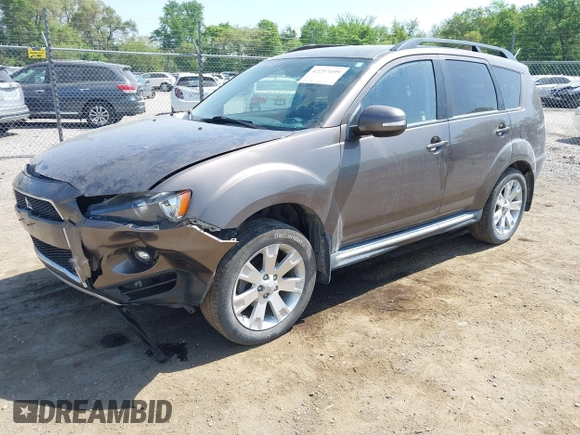 2011 Mitsubishi Outlander SE with VIN JA4AS3AW0BU032083, listed as a IAAI auction lot 42257699 with 160,038 mi miles and . Bid and sale history available at DreamBid. Image 2.