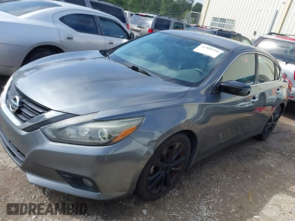 2017 Nissan Altima SR with VIN 1N4AL3AP3HC471715, listed as a IAAI auction lot 41960410 with 288,926 mi miles and . Bid and sale history available at carsss.com. Image 2.