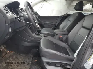 2021 Volkswagen Tiguan SE with VIN 3VV2B7AX7MM128098, listed as a Copart auction lot 49343505 with 46,231 mi miles and Salvage Title. Bid and sale history available at DreamBid. Image 7.