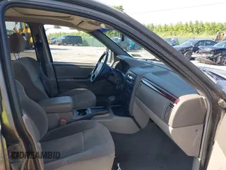 2000 Jeep Grand Cherokee Laredo с VIN 1J4GW48N4YC405075, выставлен на аукционе IAAI как лот 42600328 с пробегом 129 871 миль миль и . История ставок и продаж доступна на DreamBid. Изображение 5.