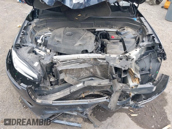 2020 Volvo XC90 Momentum с VIN YV4102CK2L1546386, выставлен на аукционе IAAI как лот 42413944 с пробегом 111 562 миль миль и . История ставок и продаж доступна на DreamBid. Изображение 10.