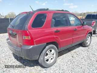 2005 Kia Sportage LX with VIN KNDJF723257132310, listed as a IAAI auction lot 41838054 with Not Provided miles and . Bid and sale history available at carsss.com. Image 4.