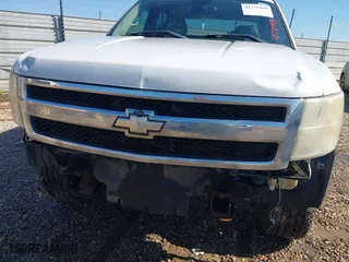 2007 Chevrolet Silverado 1500 LTZ with VIN 3GCEK13MX7G555225, listed as a IAAI auction lot 41771999 with 259,736 mi miles. Bid and sale history available at carsss.com. Image 6.