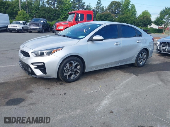 2021 Kia Forte LXS z VIN 3KPF24AD0ME290833, wystawiony jako IAAI lot #42218490 z przebiegiem 102 122 mil mil oraz . Historia ofert i sprzedaży dostępna na DreamBid. Obrazek 17.