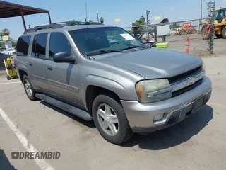 2003 Chevrolet TrailBlazer EXT LT with VIN 1GNES16S736233526, listed as a IAAI auction lot 42193747 with 197,471 mi miles. Bid and sale history available at carsss.com. Image 1.