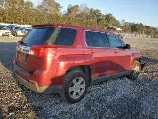 2010 GMC Terrain SLE-1 z VIN 2CTALBEW7A6258615, wystawiony jako Copart lot #48709415 z przebiegiem 176 461 mil mil oraz Szkody całkowita. Historia ofert i sprzedaży dostępna na DreamBid. Obrazek 3.