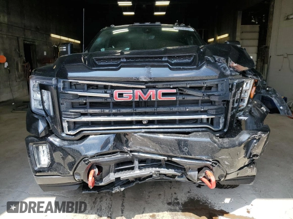 2020 GMC Sierra 2500HD AT4 z VIN 1GT49PEY7LF135671, wystawiony jako Copart lot #55740405 z przebiegiem 80 382 mil mil oraz Szkoda całkowita • Salvage title. Historia ofert i sprzedaży dostępna na DreamBid. Obrazek 5.