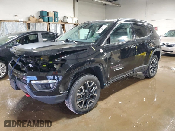 2019 Jeep Compass Trailhawk with VIN 3C4NJDDB1KT660608, listed as a Copart auction lot 51926615 with 81,047 mi miles and Salvage Title. Bid and sale history available at DreamBid. Image 1.