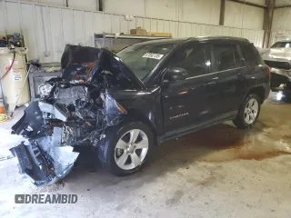2011 Jeep Compass with VIN 1J4NT1FB8BD192253, listed as a Copart auction lot 87692135 with 0 mi miles and Salvage Title. Bid and sale history available at carsss.com. Image 1.