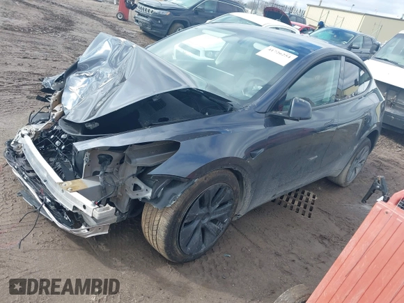 2025 Tesla Model Y Long Range with VIN 7SAYGDED3SF229605, listed as a IAAI auction lot 41726254 with Not Provided miles and . Bid and sale history available at DreamBid. Image 2.