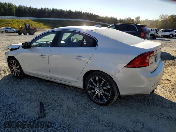 2017 Volvo S60 Inscription Platinum z VIN LYV402HM9HB140468, wystawiony jako Copart lot #74993444 z przebiegiem 103 907 mil mil oraz Szkoda całkowita • Salvage title. Historia ofert i sprzedaży dostępna na DreamBid. Obrazek 2.