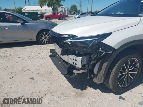 2024 Lexus NX 350 Premium with VIN JTJGGCEZ8R5006094, listed as a IAAI auction lot 41848568 with 23,923 mi miles and . Bid and sale history available at DreamBid. Image 20.