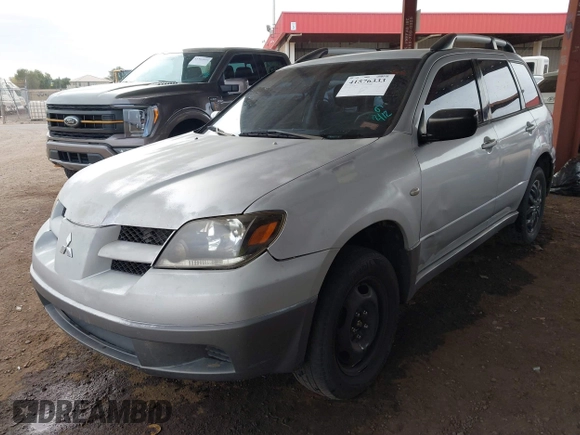 2003 Mitsubishi Outlander LS with VIN JA4LX31G33U120467, listed as a IAAI auction lot 41576333 with 185,576 mi miles. Bid and sale history available at carsss.com. Image 17.