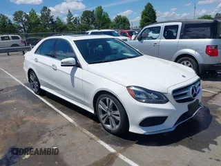 2014 Mercedes-Benz E 350 Sport z VIN WDDHF5KB5EA986890, wystawiony jako IAAI lot #42169451 z przebiegiem 108 782 mil mil oraz . Historia ofert i sprzedaży dostępna na DreamBid. Obrazek 1.