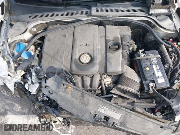 2011 Volkswagen Jetta SE with VIN 3VWDZ7AJ3BM369312, listed as a IAAI auction lot 42044977 with 107,695 mi miles and . Bid and sale history available at DreamBid. Image 10.