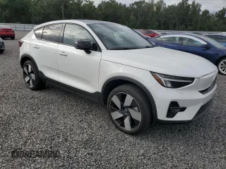 2023 Volvo C40 Recharge Pure Electric Plus with VIN YV4ED3GL9P2063914, listed as a Copart auction lot 73848244 with 0 mi miles and Non Repairable. Bid and sale history available at carsss.com. Image 4.