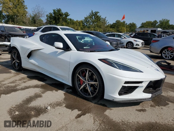 2020 Chevrolet Corvette 3LT with VIN 1G1Y82D47L5110323, listed as a Copart auction lot 70420574 with 13,670 mi miles and Salvage Title. Bid and sale history available at carsss.com. Image 4.