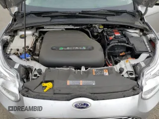 2015 Ford Focus Electric с VIN 1FADP3R4XFL317737, выставлен на аукционе Copart как лот 84839504 с пробегом 71 692 миль миль и Чистый • Clean title. История ставок и продаж доступна на DreamBid. Изображение 11.