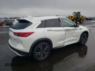 2021 Infiniti QX50 LUXE with VIN 3PCAJ5BB5MF125953, listed as a Copart auction lot 37266323 with 7,966 mi miles. Bid and sale history available at carsss.com. Image 3.