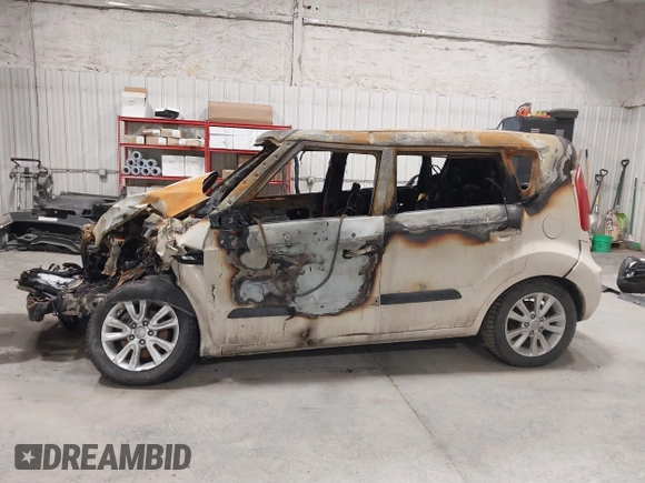 2013 Kia Soul with VIN KNDJT2A51D7525020, listed as a IAAI auction lot 41599276 with 1 mi miles. Bid and sale history available at carsss.com. Image 14.