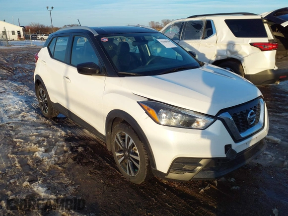 2018 Nissan Kicks S with VIN 3N1CP5CU0JL541030, listed as a IAAI auction lot 41365920 with 38,630 mi miles. Bid and sale history available at carsss.com. Image 1.