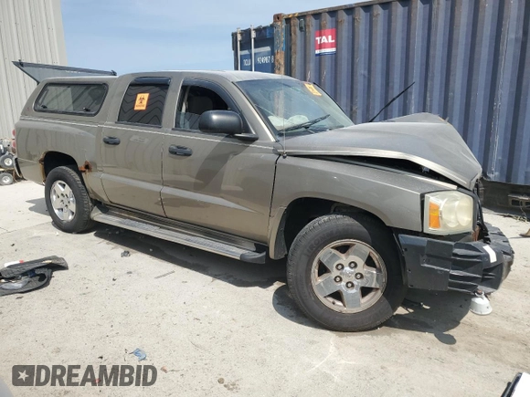 2006 Dodge Dakota SLT with VIN 1D7HE48K46S539838, listed as a Copart auction lot 68520644 with Not Provided miles and Non Repairable. Bid and sale history available at DreamBid. Image 4.