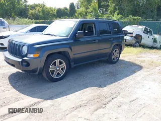 2008 Jeep Patriot Sport with VIN 1J8FF28W68D710532, listed as a IAAI auction lot 40333556 with 93,728 mi miles and . Bid and sale history available at carsss.com. Image 2.