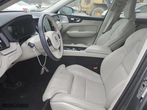 2019 Volvo XC60 Inscription with VIN LYV102RL9KB228100, listed as a Copart auction lot 70402002 with 52,019 mi miles. Bid and sale history available at carsss.com. Image 7.