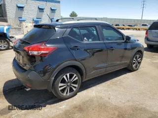 2020 Nissan Kicks SV z VIN 3N1CP5CV4LL564841, wystawiony jako Copart lot #57347645 z przebiegiem 67 515 mil mil oraz Szkoda całkowita • Salvage title. Historia ofert i sprzedaży dostępna na DreamBid. Obrazek 3.