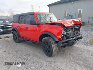 2022 Ford Bronco with VIN 1FMEE5BP0NLA81453, listed as a IAAI auction lot 41173726 with 33,789 mi miles. Bid and sale history available at carsss.com. Image 1.