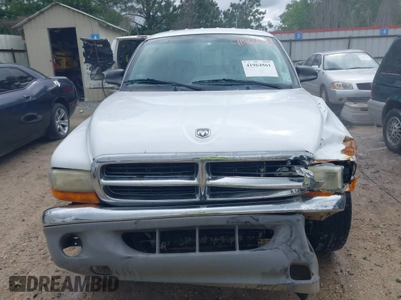 2000 Dodge Dakota Sport with VIN 1B7GL2AN4YS691223, listed as a IAAI auction lot 41964561 with 169,936 mi miles. Bid and sale history available at carsss.com. Image 12.