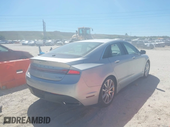 2014 Lincoln MKZ with VIN 3LN6L2J96ER817180, listed as a IAAI auction lot 41747304 with 97,355 mi miles. Bid and sale history available at carsss.com. Image 4.