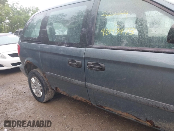 2005 Dodge Caravan SE with VIN 1D4GP25B75B373454, listed as a IAAI auction lot 42443473 with 233,184 mi miles and . Bid and sale history available at DreamBid. Image 14.