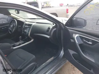 2015 Nissan Altima 2.5 S with VIN 1N4AL3AP4FC184462, listed as a IAAI auction lot 41185080 with 127,660 mi miles. Bid and sale history available at carsss.com. Image 5.