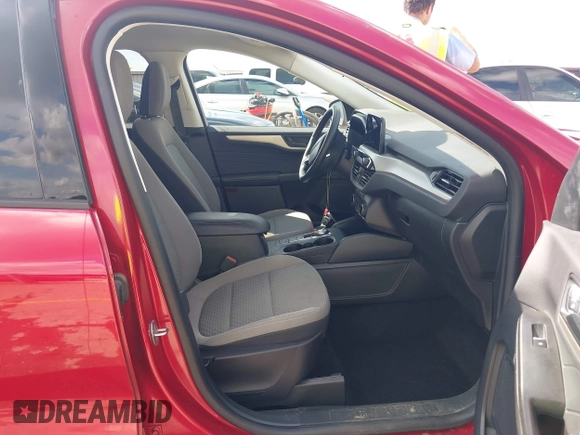 2022 Ford Escape SE with VIN 1FMCU0G69NUB54973, listed as a IAAI auction lot 42476092 with 42,838 mi miles and . Bid and sale history available at DreamBid. Image 5.