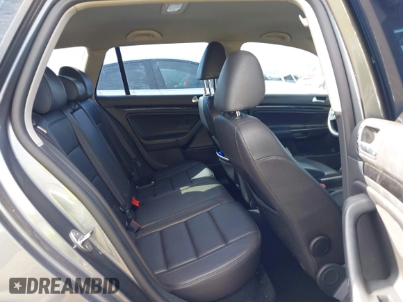 2014 Volkswagen Jetta TDI w/Sunroof z VIN 3VWPL7AJ8EM600921, wystawiony jako IAAI lot #42682570 z przebiegiem 148 591 mil mil oraz . Historia ofert i sprzedaży dostępna na DreamBid. Obrazek 8.