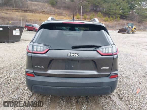 2019 Jeep Cherokee Latitude Plus with VIN 1C4PJMLB0KD191740, listed as a IAAI auction lot 41585682 with 91,755 mi miles. Bid and sale history available at carsss.com. Image 15.