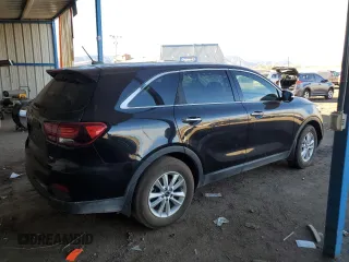 2019 Kia Sorento L z VIN 5XYPG4A35KG478504, wystawiony jako Copart lot #81063734 z przebiegiem Nie podano mil oraz Nie do naprawy • Non repairable. Historia ofert i sprzedaży dostępna na DreamBid. Obrazek 3.
