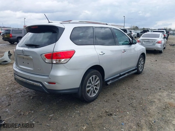 2013 Nissan Pathfinder Platinum with VIN 5N1AR2MN9DC689838, listed as a IAAI auction lot 41733483 with 118,502 mi miles. Bid and sale history available at carsss.com. Image 4.