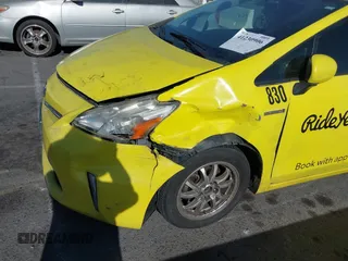 2013 Toyota Prius Two with VIN JTDZN3EUXD3223866, listed as a IAAI auction lot 41230906 with 291,768 mi miles and . Bid and sale history available at carsss.com. Image 6.