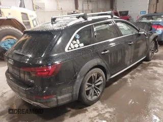 2018 Audi A4 allroad Premium Plus with VIN WA18NAF41JA231869, listed as a IAAI auction lot 41093515 with 1 mi miles. Bid and sale history available at carsss.com. Image 4.