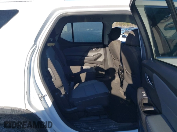 2018 Chevrolet Traverse LT Cloth with VIN 1GNERGKW5JJ206200, listed as a IAAI auction lot 41774993 with 142,587 mi miles. Bid and sale history available at carsss.com. Image 8.