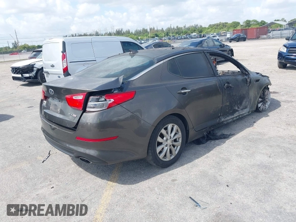 2014 Kia Optima EX z VIN 5XXGN4A78EG348086, wystawiony jako IAAI lot #42132729 z przebiegiem Nie podano mil oraz . Historia ofert i sprzedaży dostępna na DreamBid. Obrazek 4.